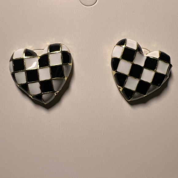 Plaid Pattern Heart Design Earrings - Picture 4 of 4
